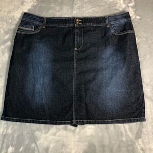 Baccini Women's Plus Size Knee High Denim Skirt Size 22W